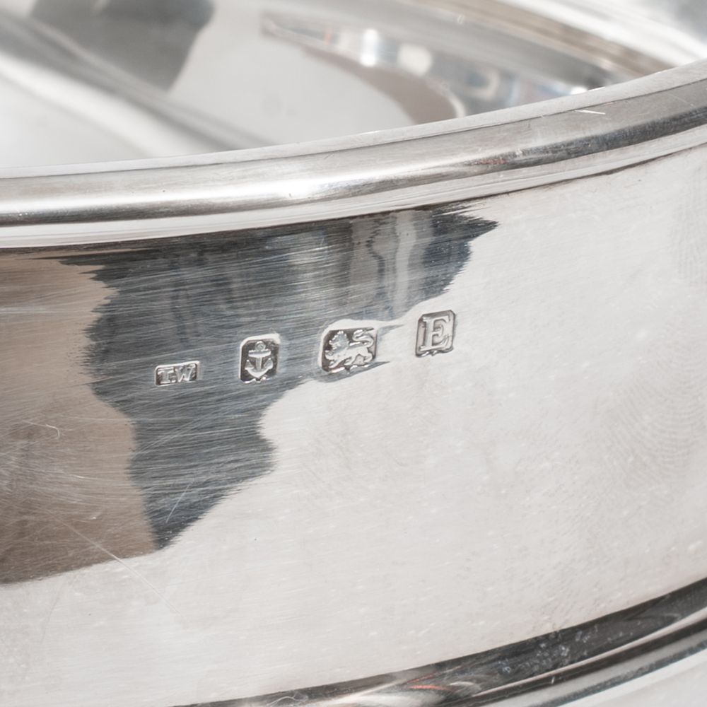 An Elegant Footet Bowl with Handles - image 2