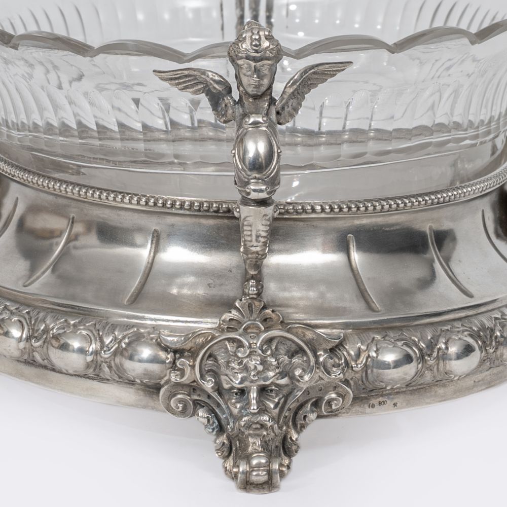 A splendid oval Jardinière - image 3