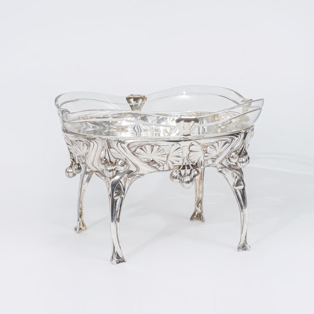 An Art Nouveau Jardinière with Ginkgo Decor An Art Nouveau Jardinière with Ginkgo Decor