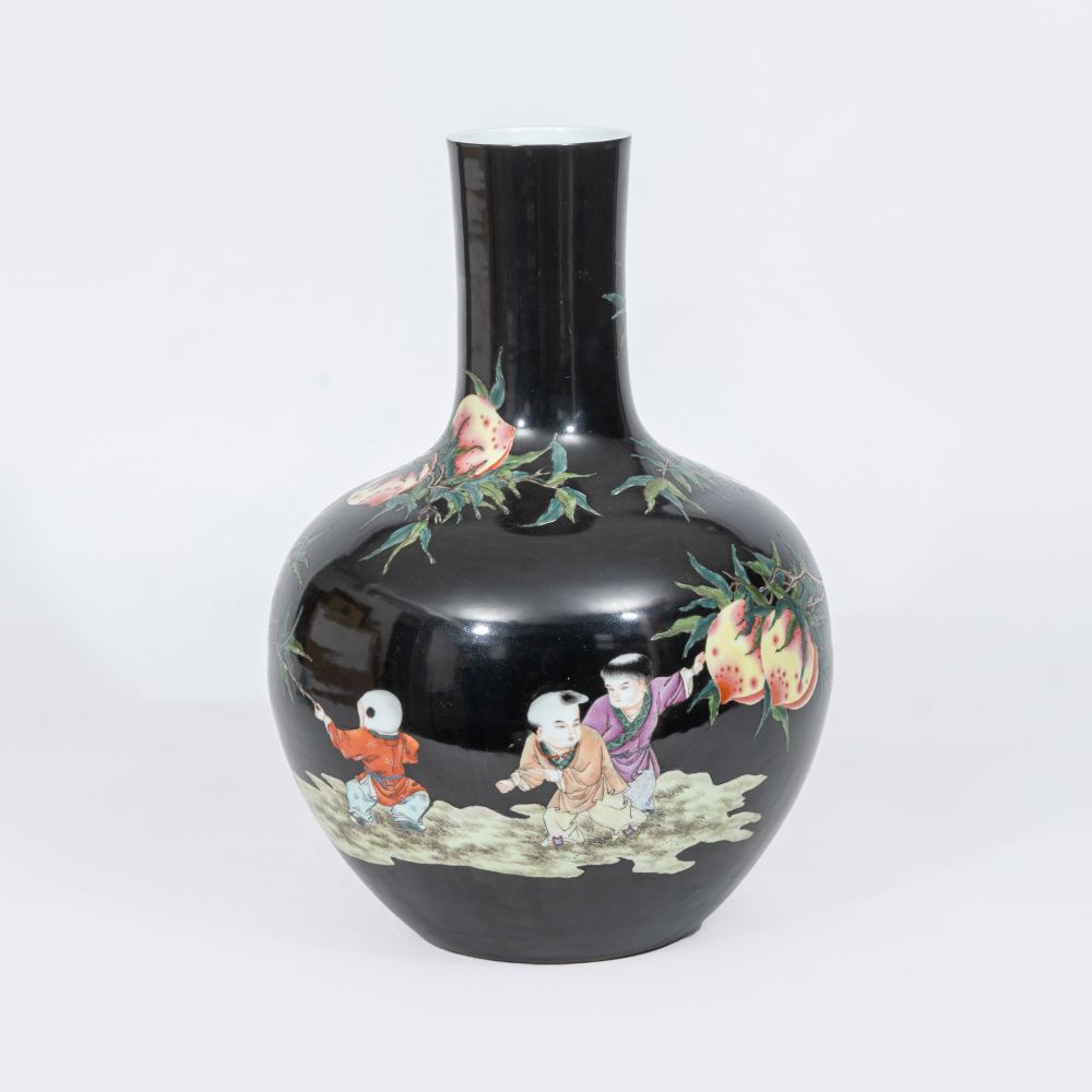 Große 'Nine Peaches' Vase - Bild 2