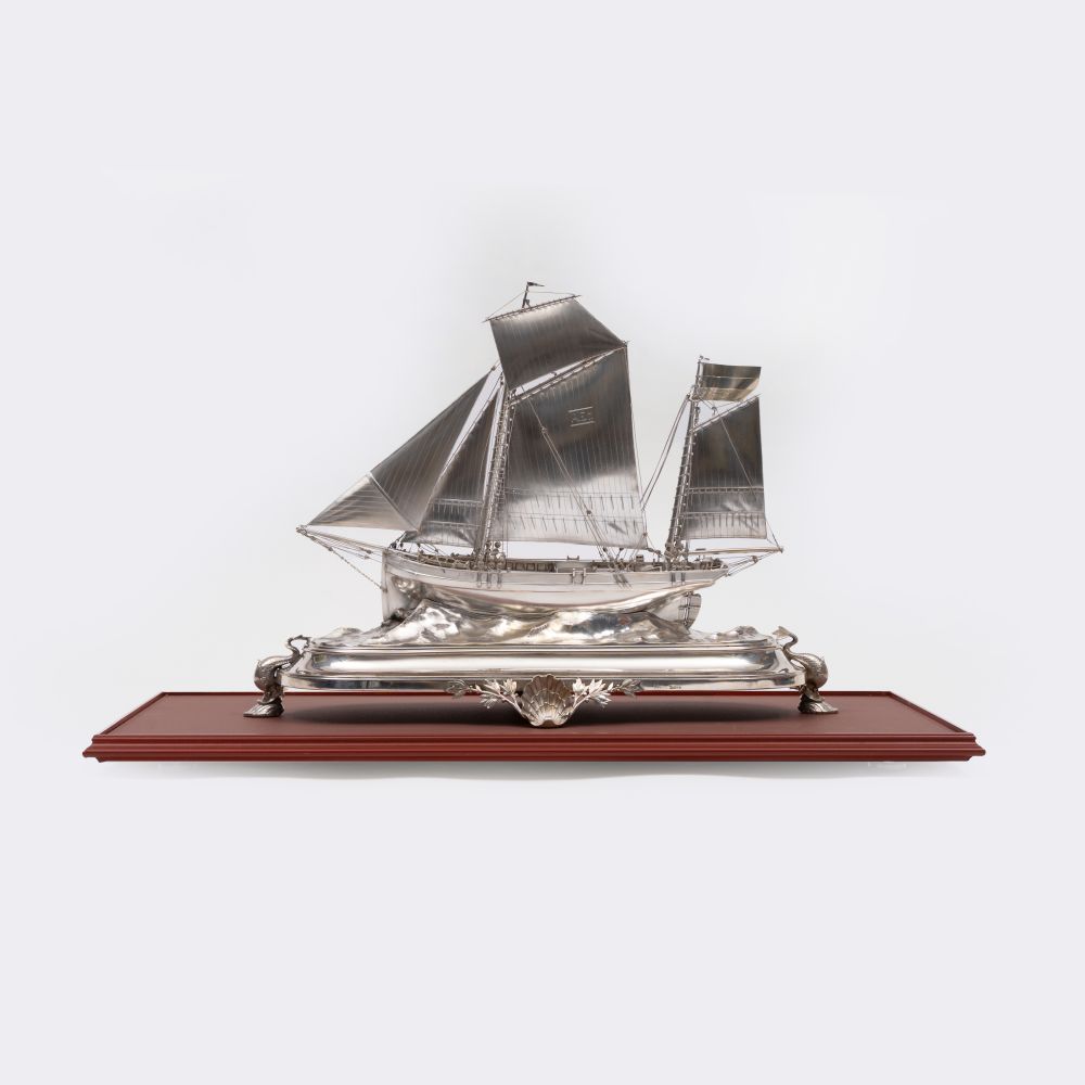 Koch & Bergfeld, gegr. 1829 in Bremen - Schiffsmodell des Segelloggers 'AE 7 Stadt Emden' Schiffsmodell des Segelloggers 'AE 7 Stadt Emden'