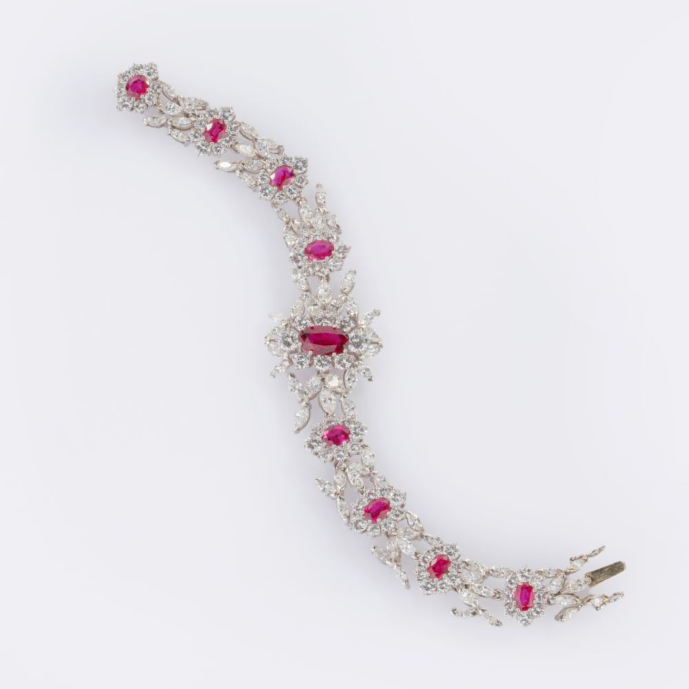 High-carat, color-fine Diamond Bracelet with natural Siam Rubies High-carat, color-fine Diamond Bracelet with natural Siam Rubies