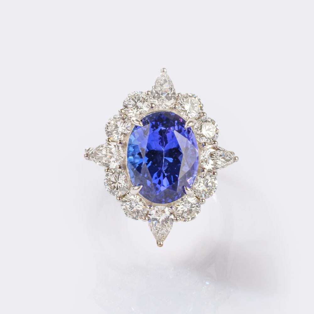 Exceptional Tanzanite Diamond Ring Exceptional Tanzanite Diamond Ring