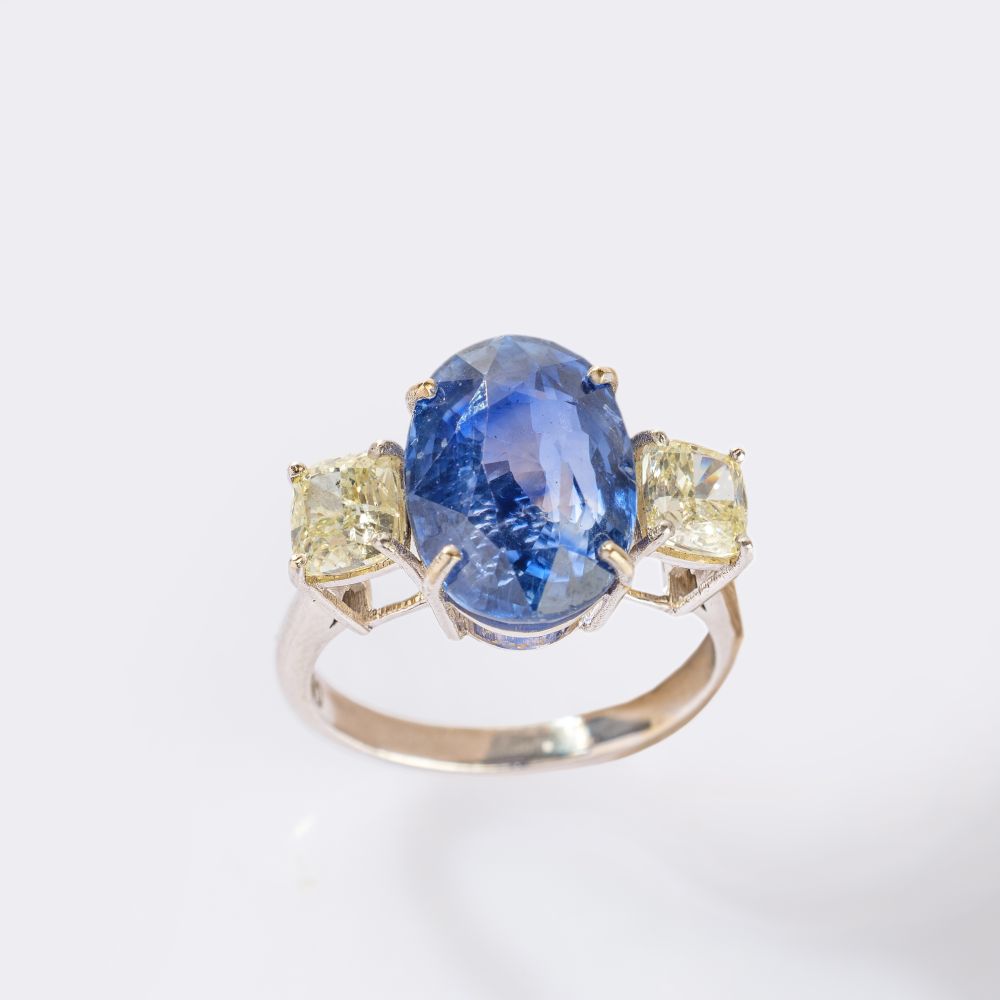 Sehr seltener, natürlicher Kashmir-Saphir Ring mit Diamanten - Bild 4