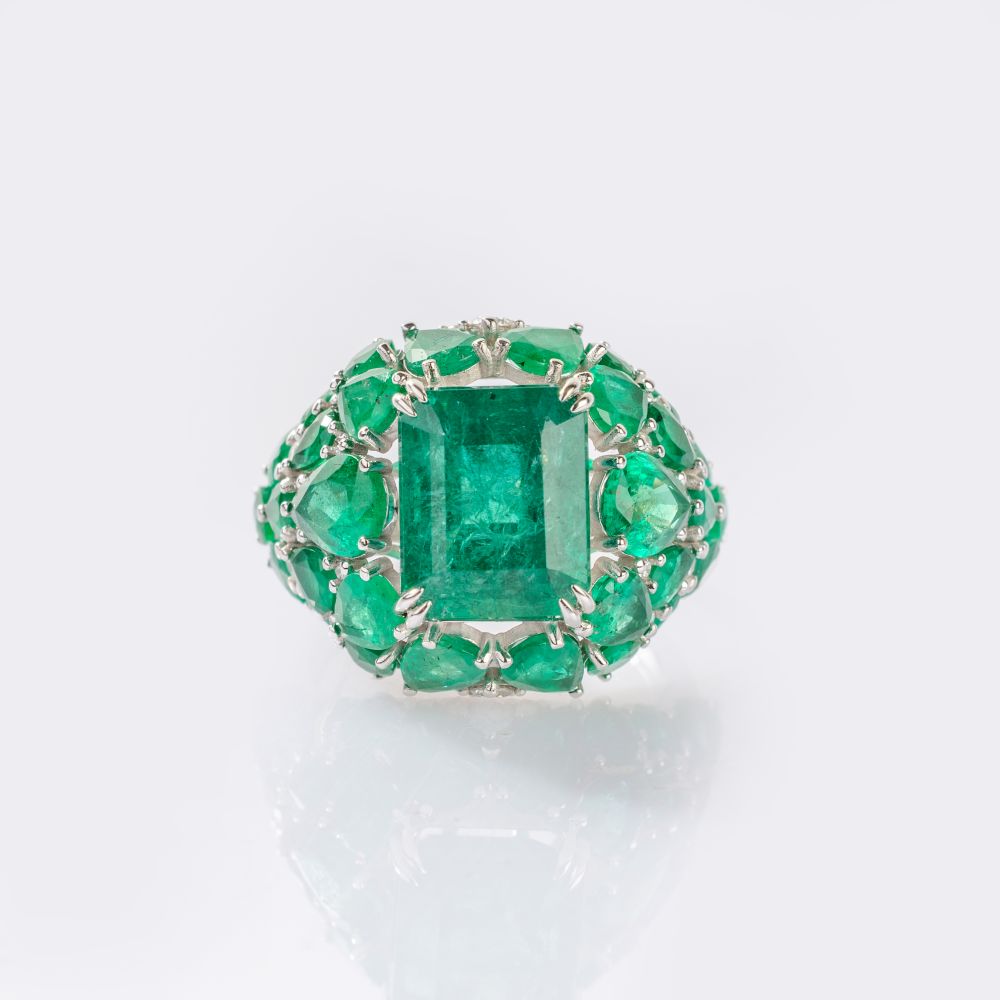 Color-Intensive Emerald Ring Color-Intensive Emerald Ring