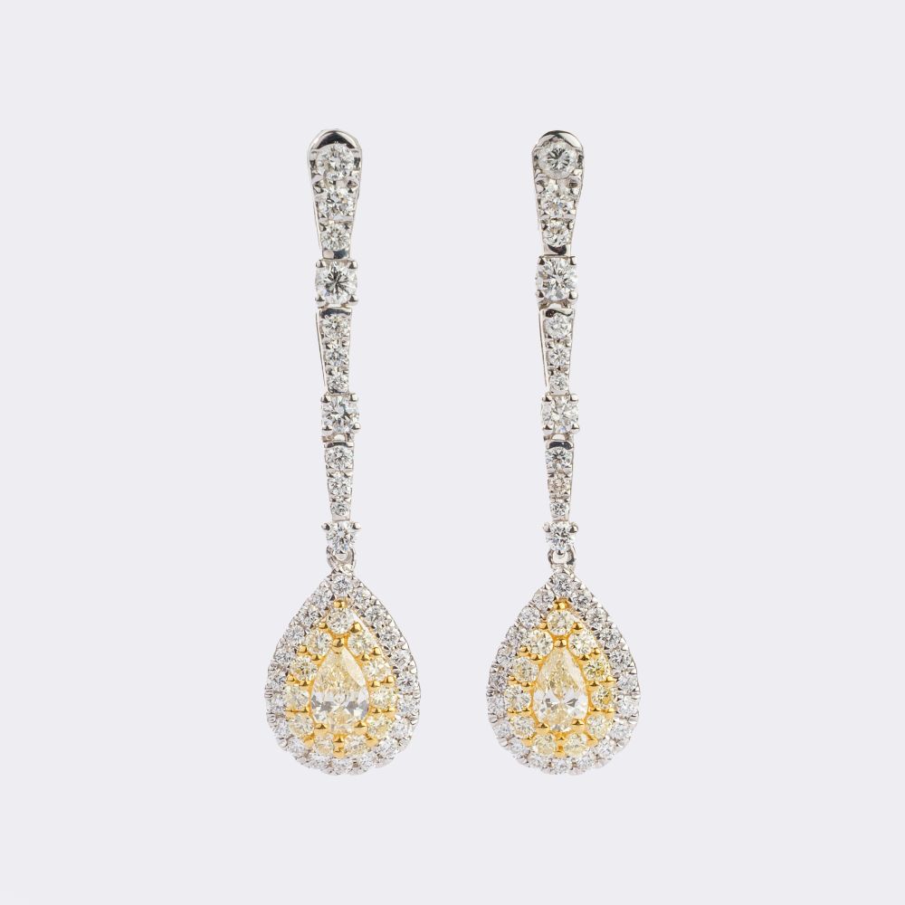 Pair of pear-shaped Earpendants with Fancy Diamonds Pair of pear-shaped Earpendants with Fancy Diamonds