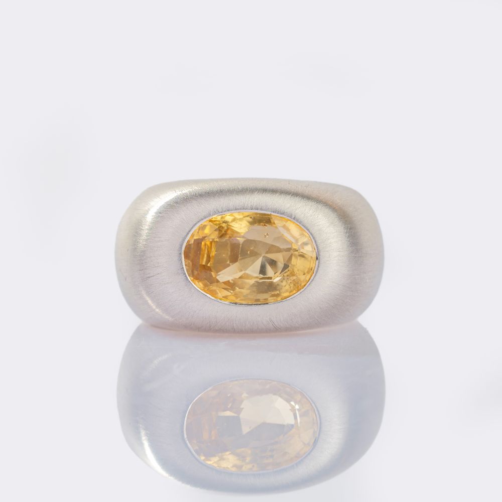 Natural Light Yellow Ceylon Sapphire Bandring Natural Light Yellow Ceylon Sapphire Bandring