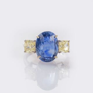 Rare, natural Kashmir Sapphire Ring with Diamonds