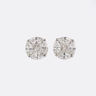 Pair of fine Diamond Ear Studs