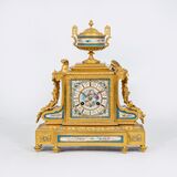 Pendule with porclain painting in Sevrès style - image 1