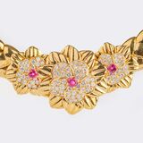 Haute Joaillerie Blüten-Collier mit Brillanten und natürlichen Rubinen - Bild 2