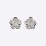 Pair of flower-shaped Diamond Ear Studs