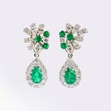 Pair of fine Emerald Diamond Earrings - image 1