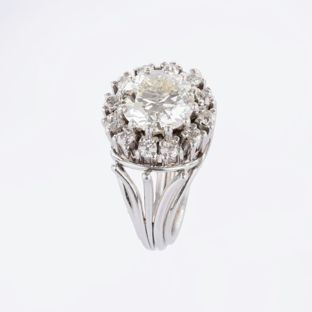 Exceptional Solitaire Ring - image 4
