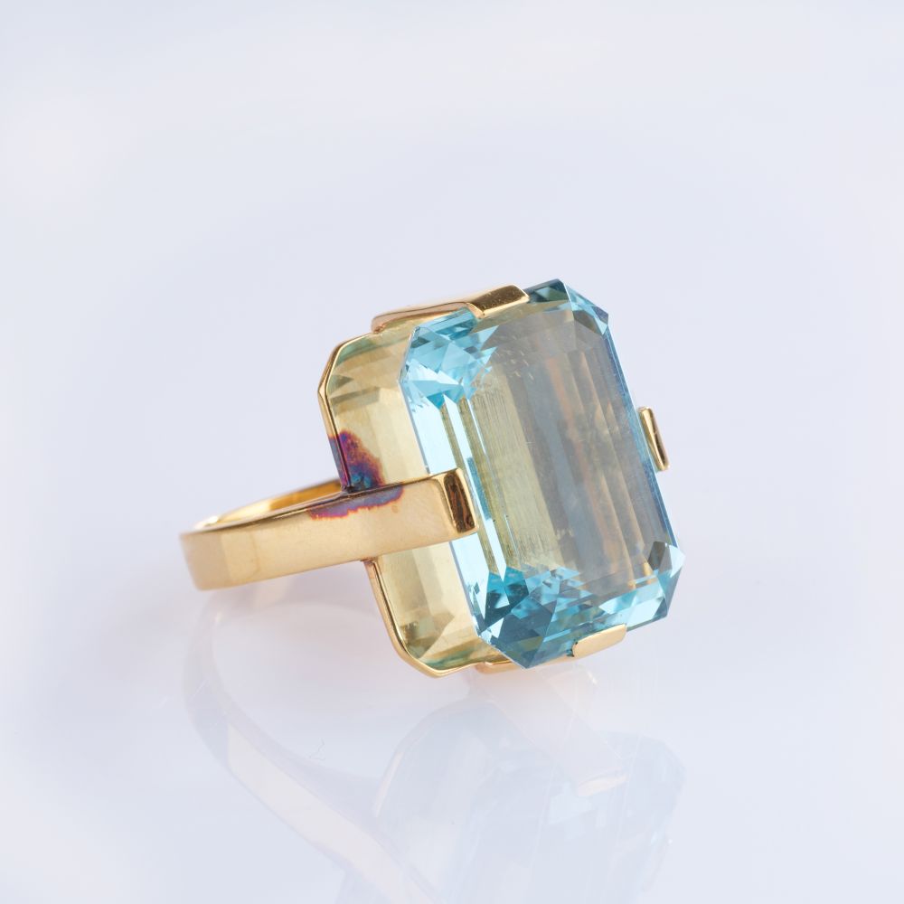 A High-carat Aquamarine Ring - image 2