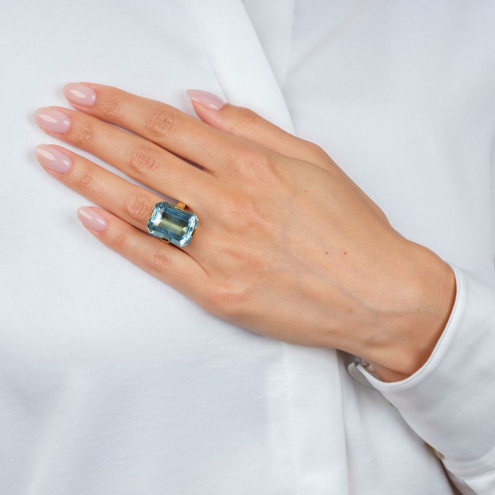 A High-carat Aquamarine Ring - image 3