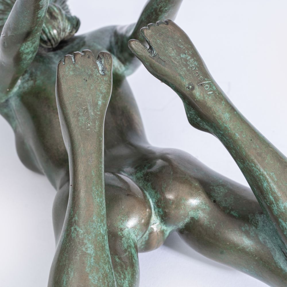 Young Venus - image 4
