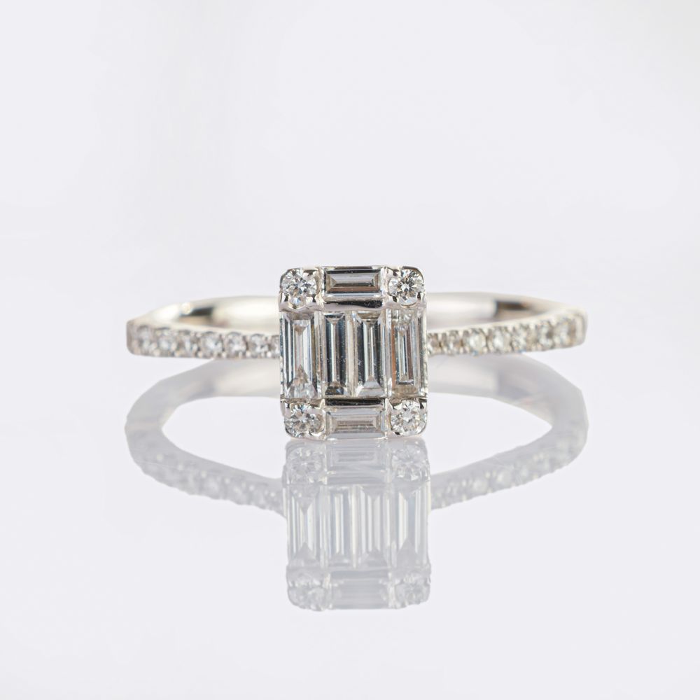 Zierlicher Diamant Ring