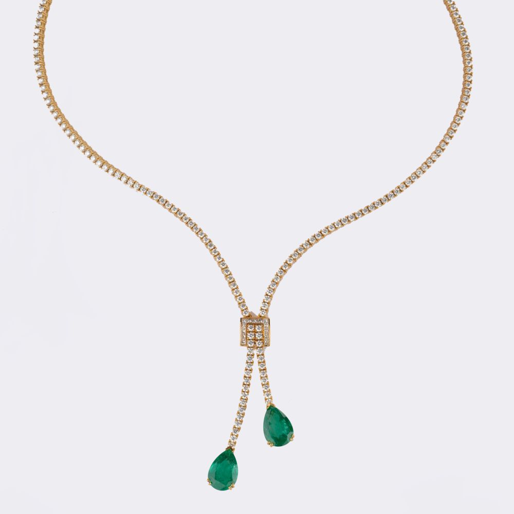 Highcarat extraordinary fine Emerald Diamond Necklace