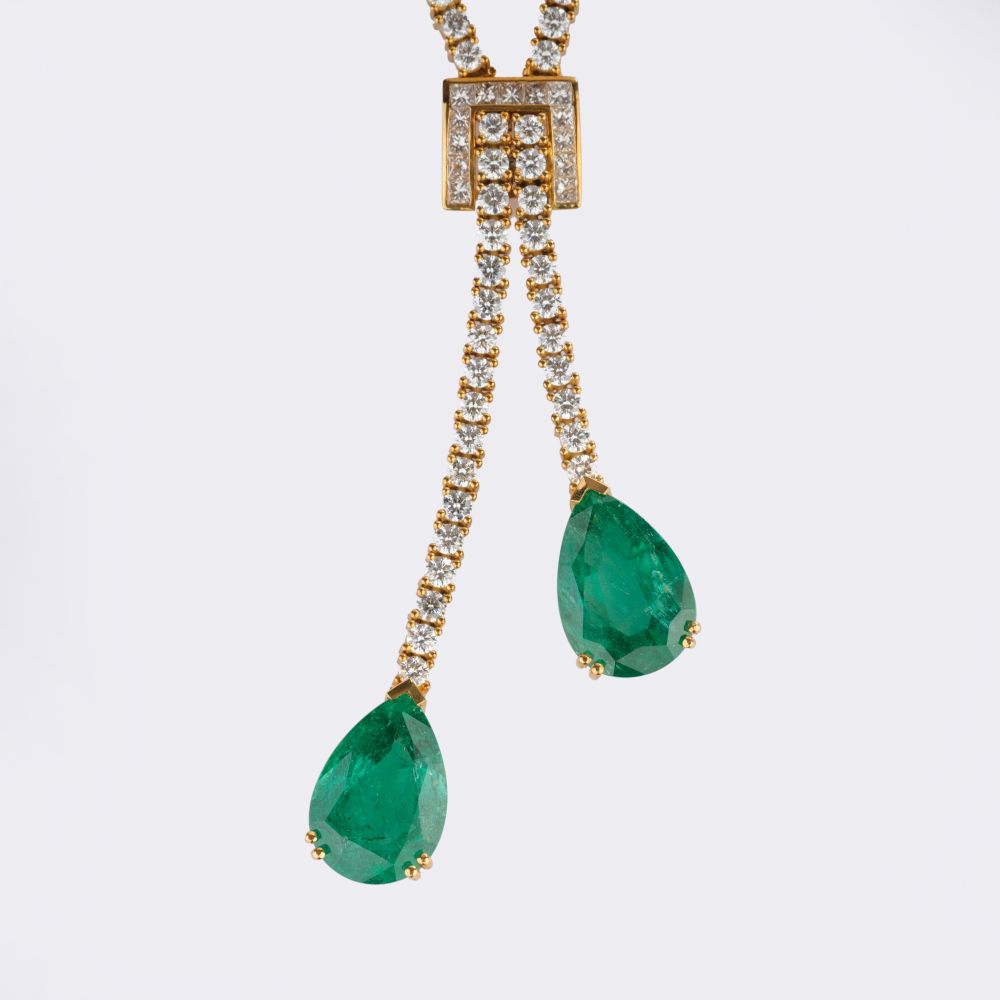 Highcarat extraordinary fine Emerald Diamond Necklace - image 2