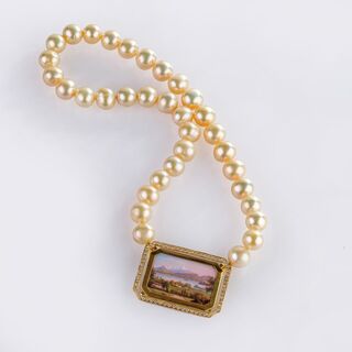 Pearl Necklace with Landscape Miniature 'Genève'