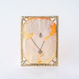 Cameo Brooch 'Flora' with Diamonds