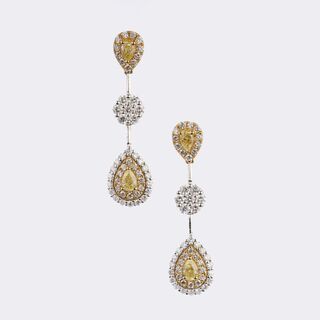 Pair of Fancy Diamant Earrings