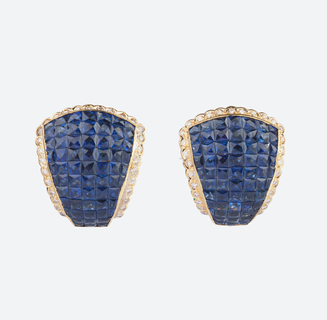 Pair of fine Sapphire Diamond Earrings