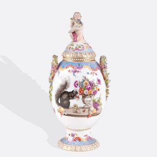 Cover vase with squirrel
