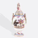 Cover vase with squirrel - image 1