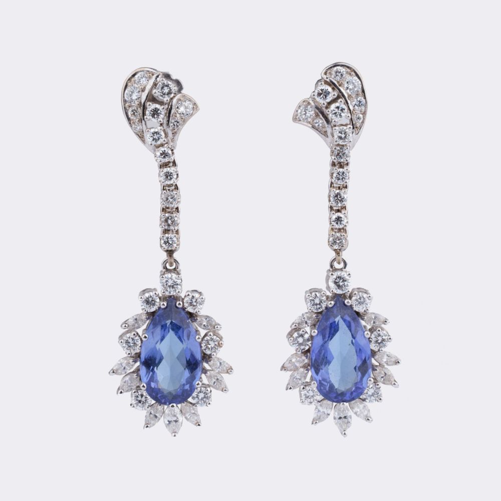 Pair of Diamond Earrings with changeable Pendants of Tanzanites and South Sea Pearls