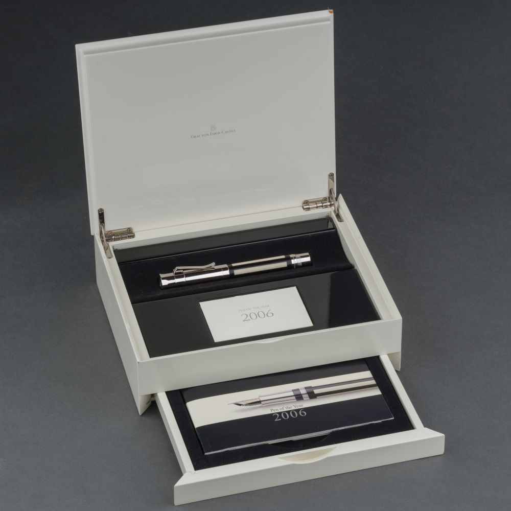 A Set of 9 Exquisite 'Pens of the Year' 2004-2012 - image 6