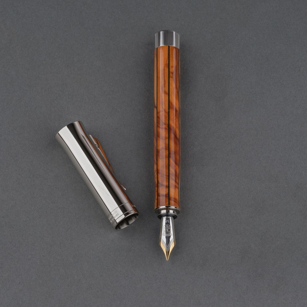A Fountain Pen from the 'Elemento Limited Edition' - image 2