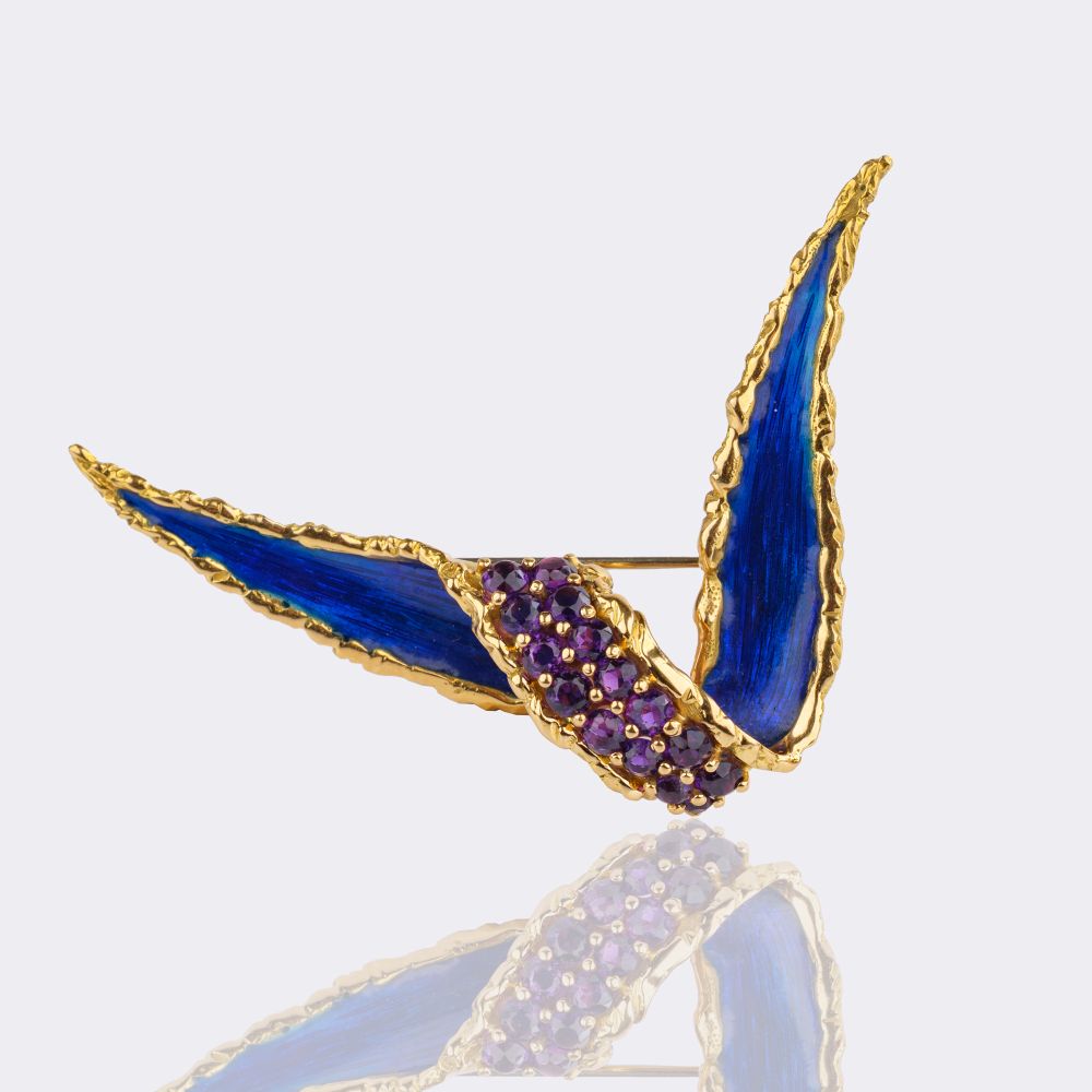 Vintage Brooch with Enamel Amethyst