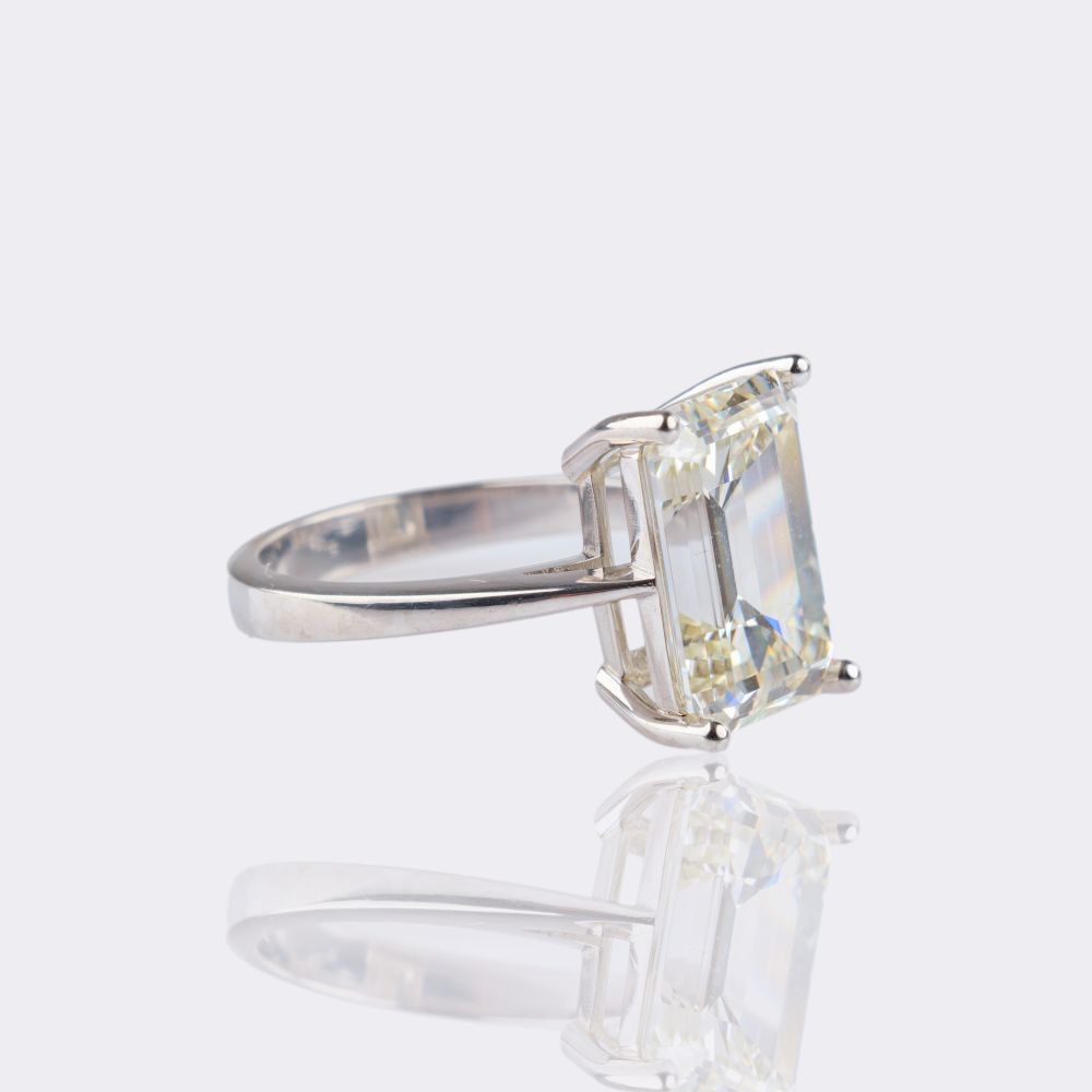 Highcarat Emerald Cut Diamond Ring - image 3