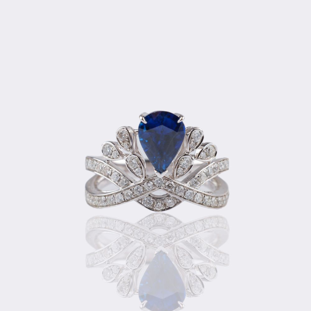 Natural Sapphire Ring with Diamonds