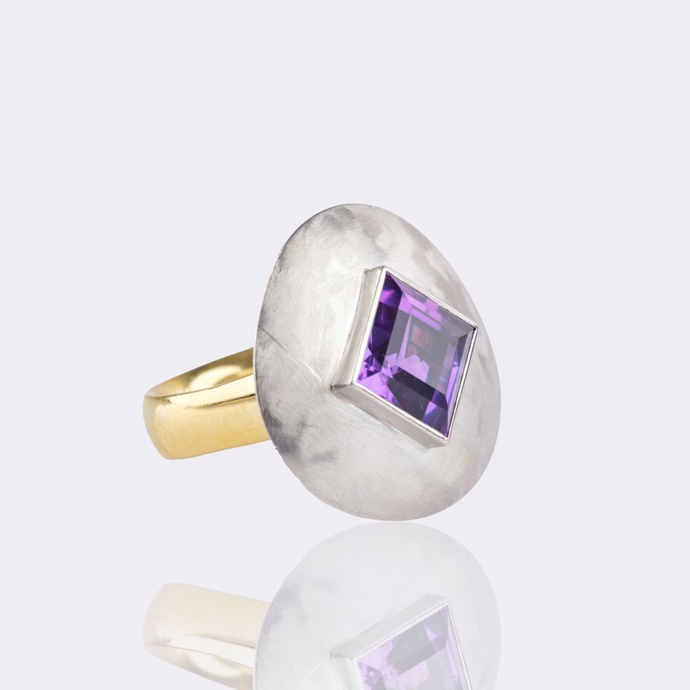 Amethyst Ring in modern Design
