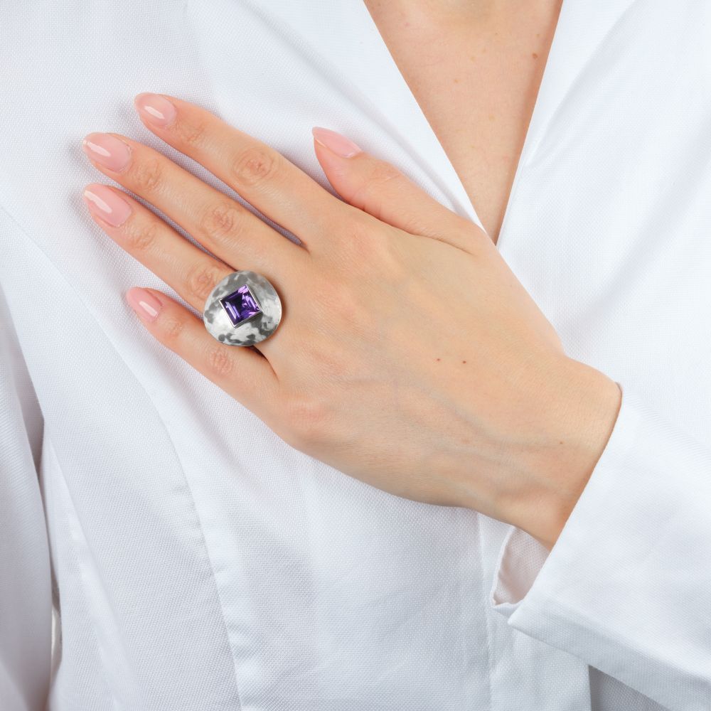 Amethyst Ring in modern Design - image 3