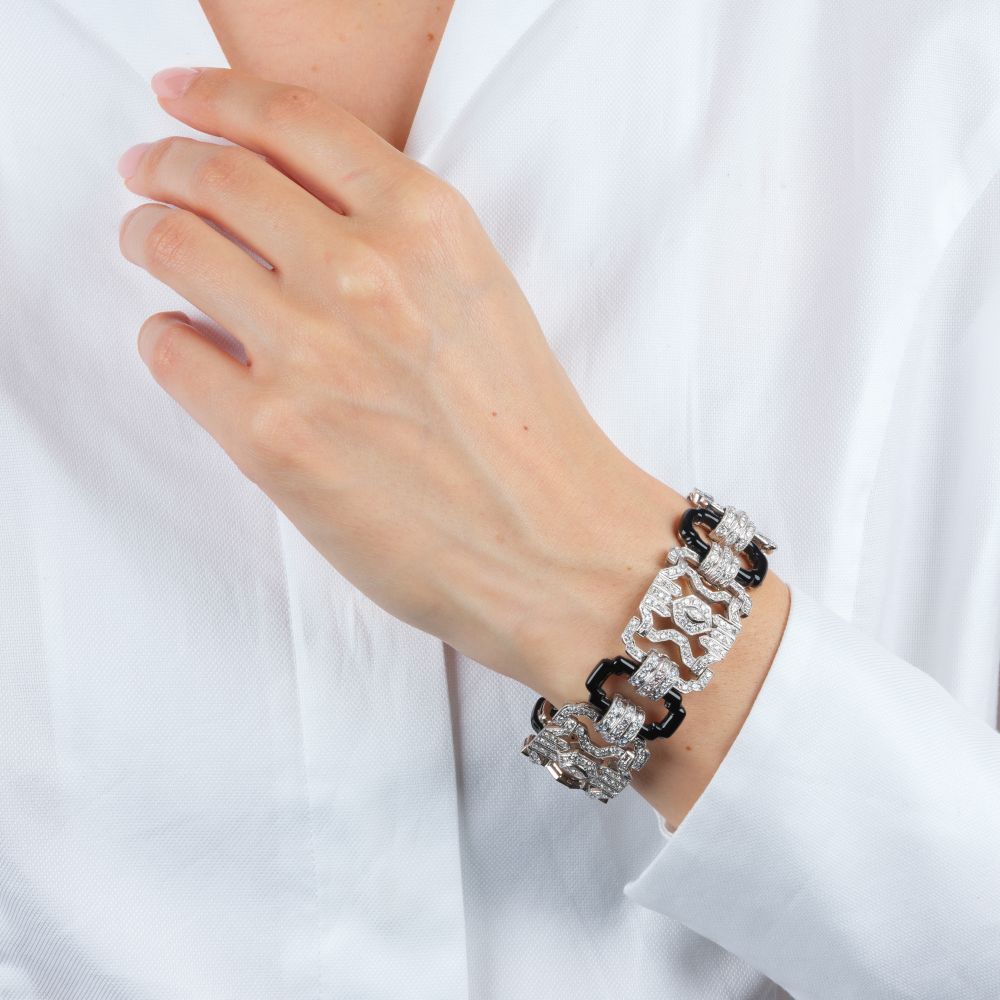 Very fine Art-déco Diamond Onyx Bracelet - image 3
