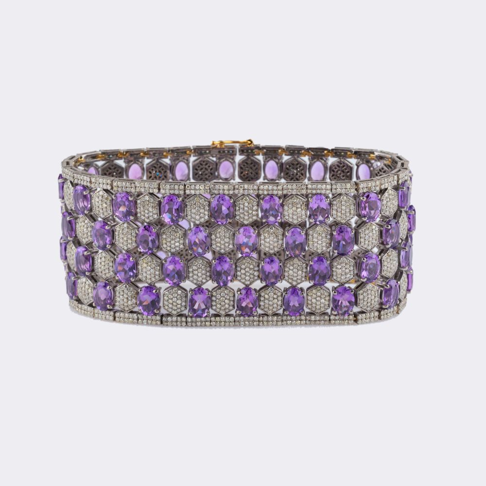 An exceptionel Bracelet with Amethysts and Diamonds