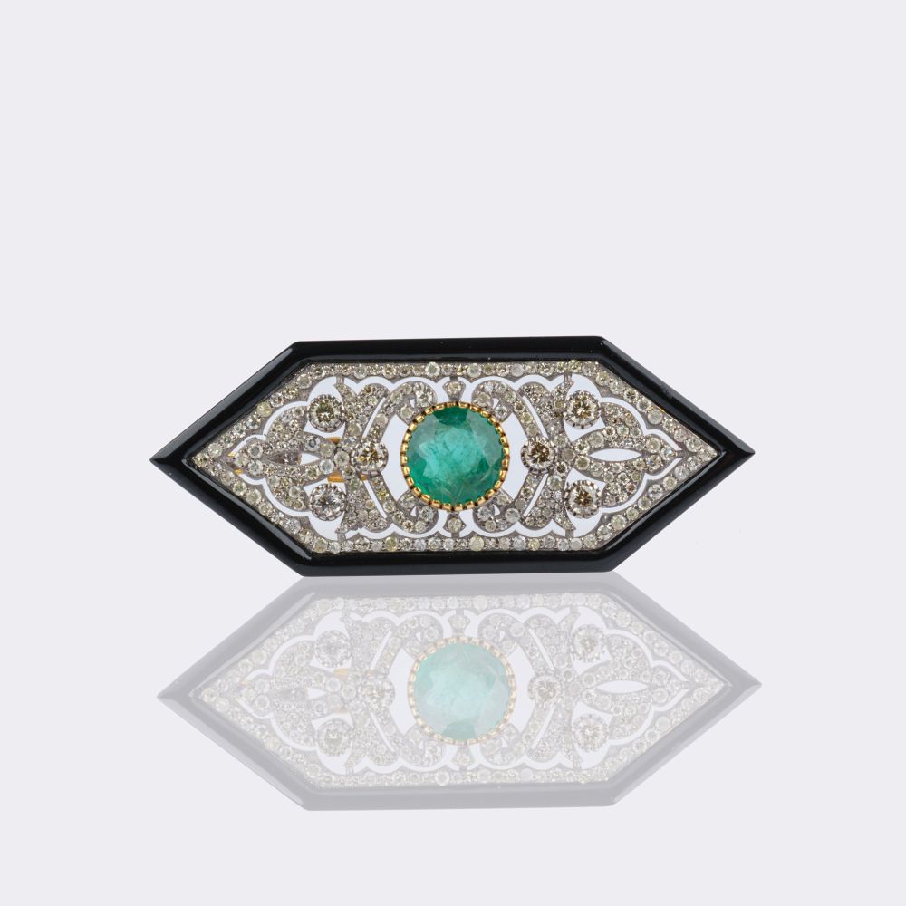 Emerald Diamonds Brooch with Onyx