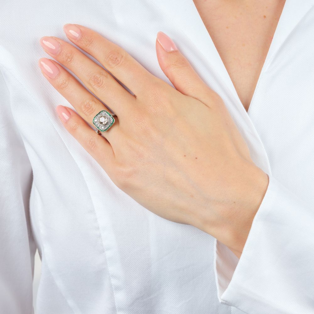 Art-Deco Diamond Emerald Ring - image 4