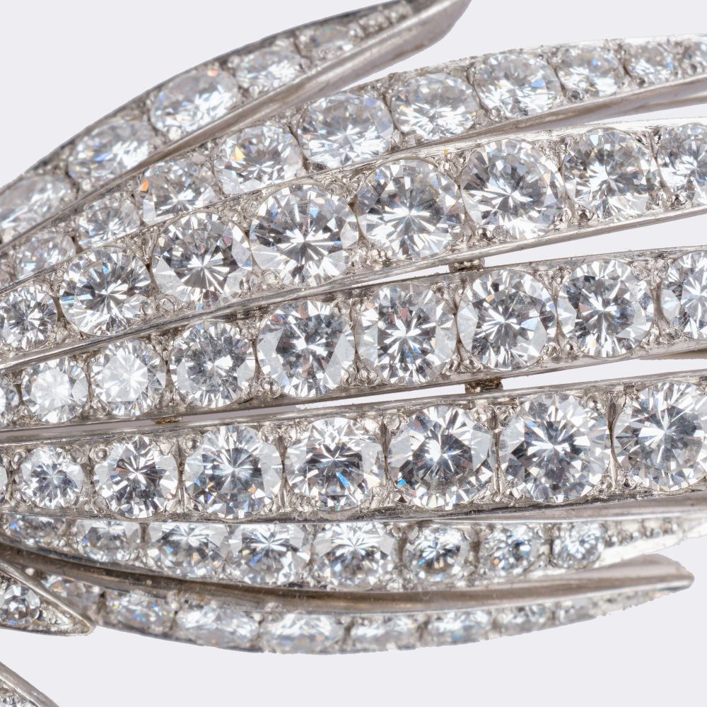 An excellent Vintage Emerald Diamond Flower Brooch - image 2