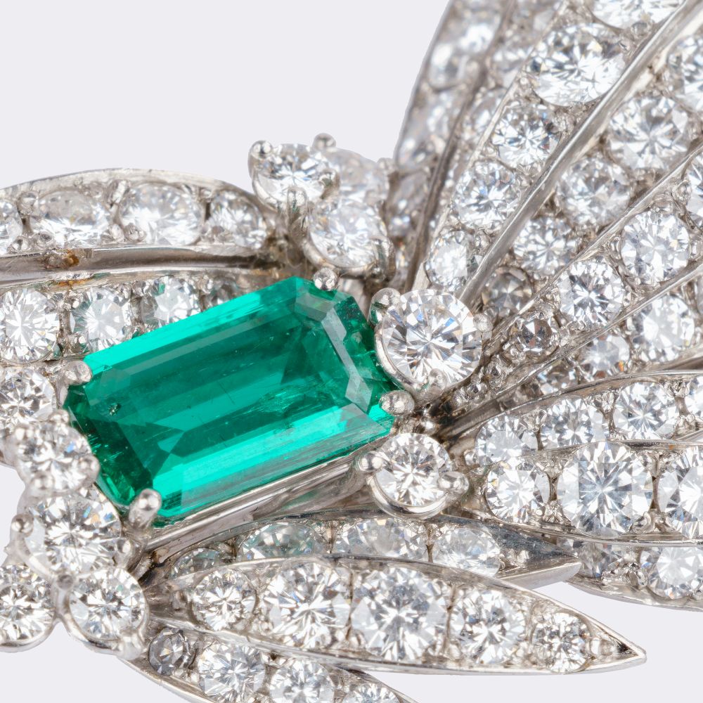 An excellent Vintage Emerald Diamond Flower Brooch - image 3