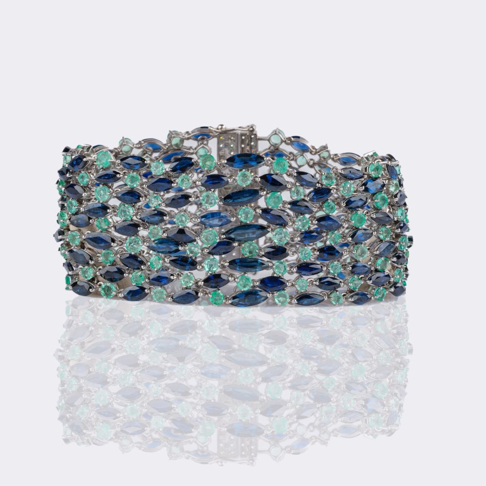 Extraordinary Bracelet with Sapphires and Emeralds