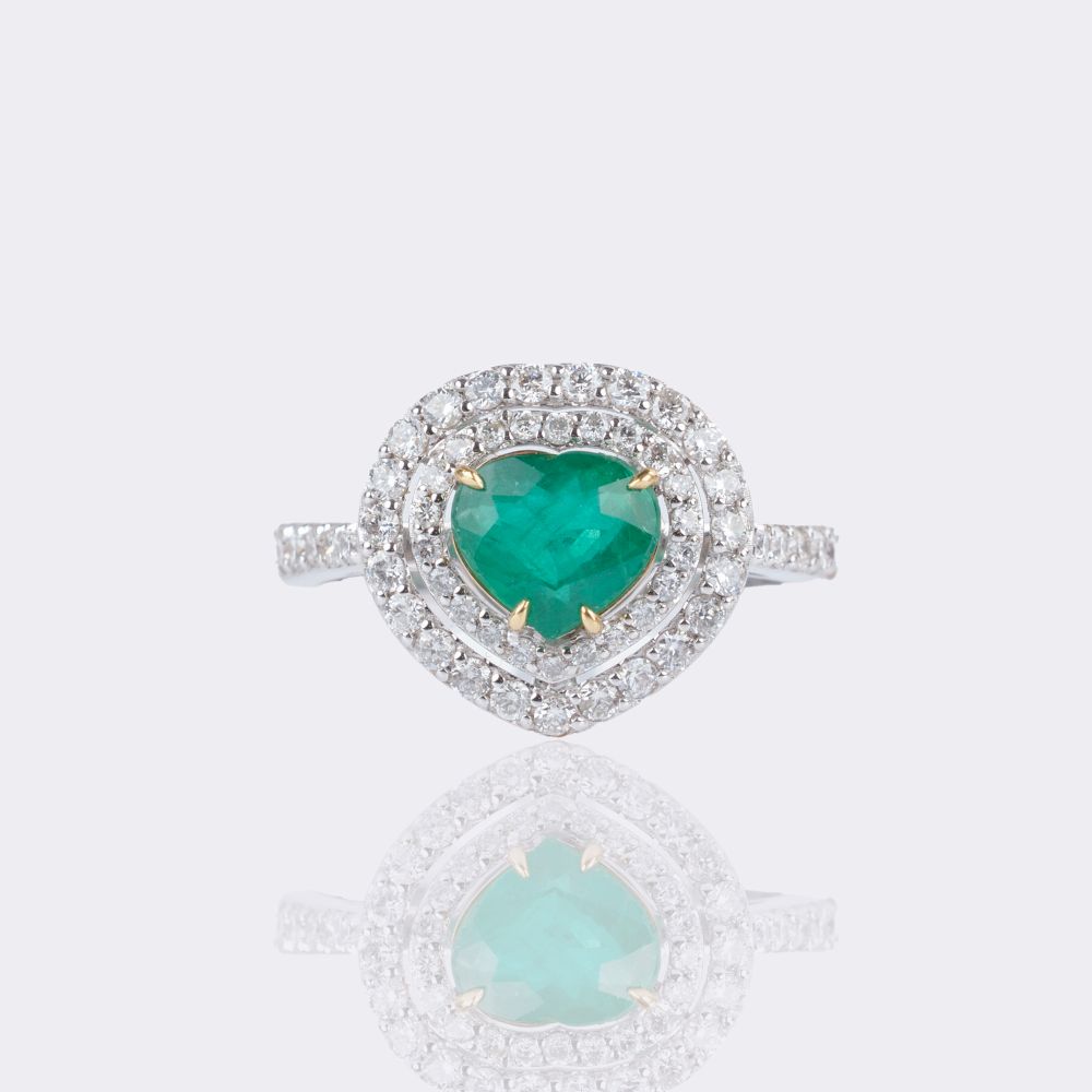 Fein Emerald-Diamond Ring in Heart Shape