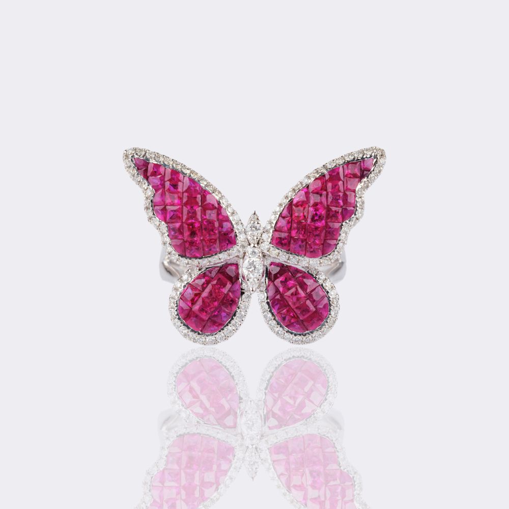 Elegant Ruby Diamond Ring 'Butterfly' - image 3