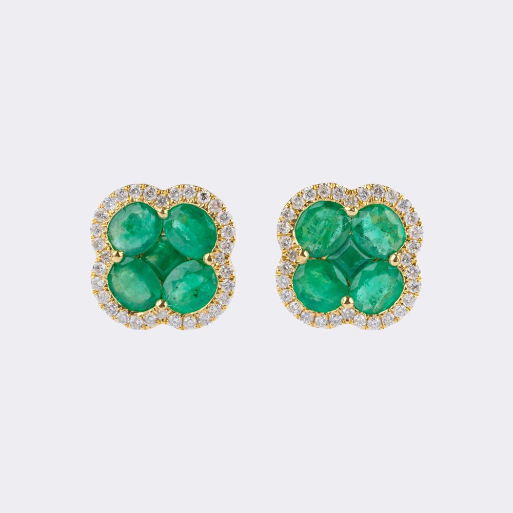 Pair of Emerald Diamond Earrings 'Cloverleaf'