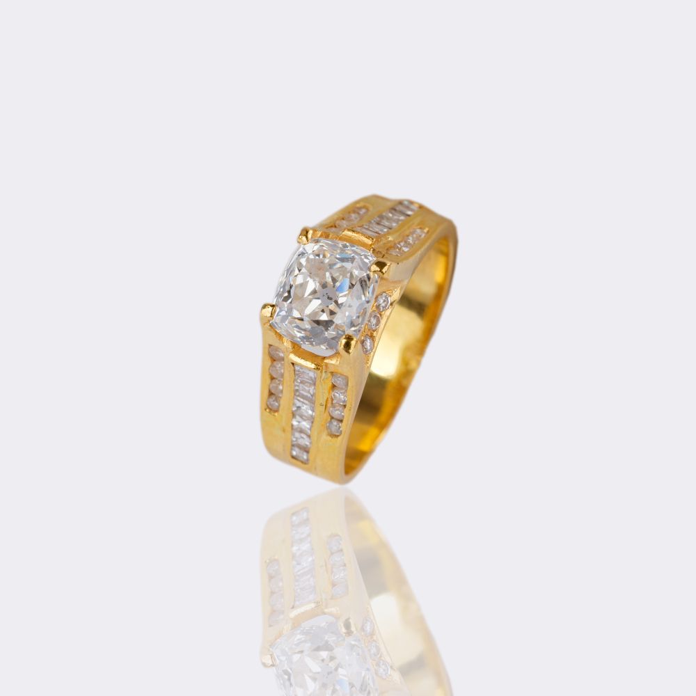 Solitaire Diamond Ring - image 3