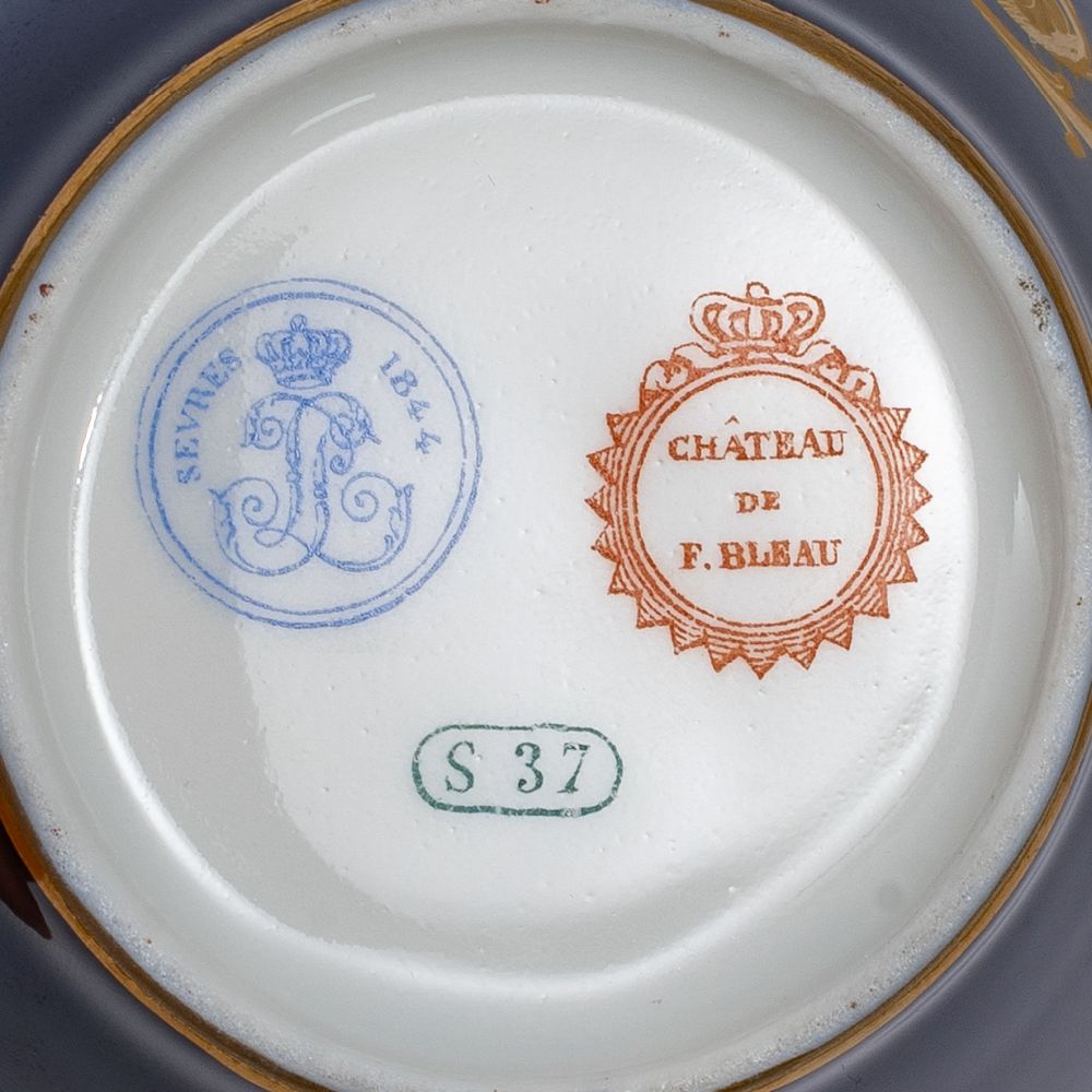 A Coffee Service with Watteau Scenes for 8 Persons - image 2